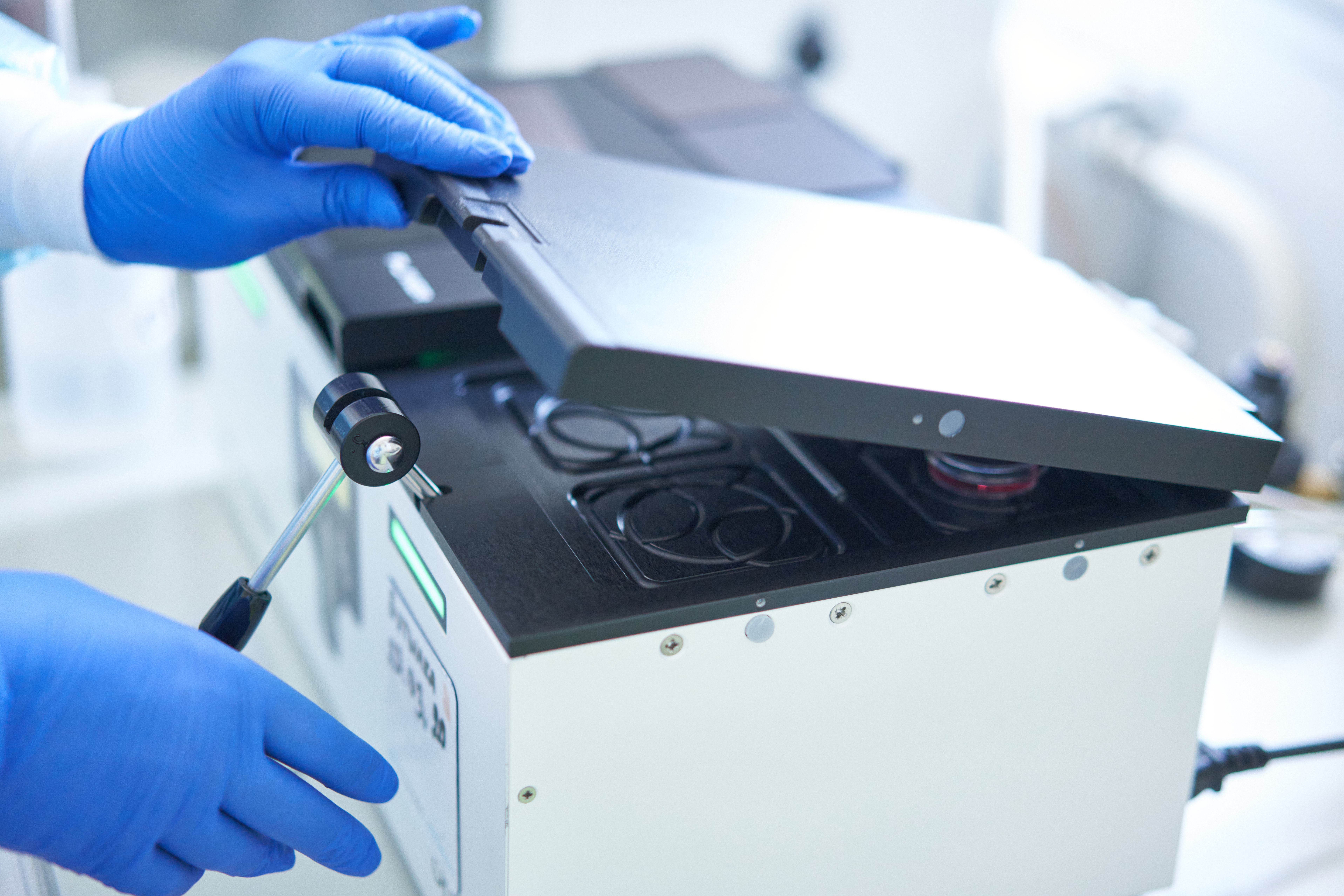 Культивирование эмбрионов на планшетном инкубаторе